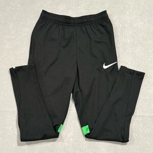 Nike Women’s Full Length Dri-Fit Warm Up Joggers - Size Medium